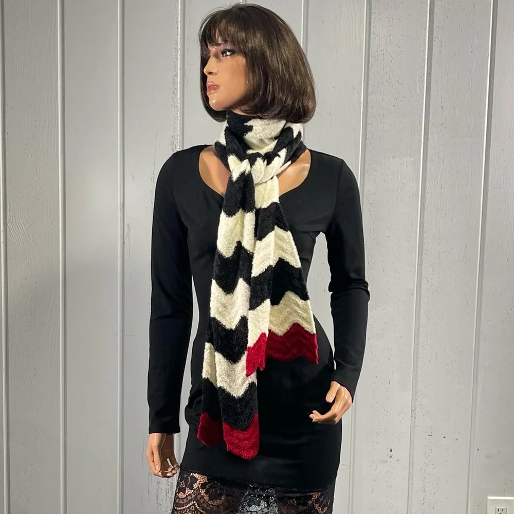 *Talbot's Women's Black, White & Red Chevron Scarf
